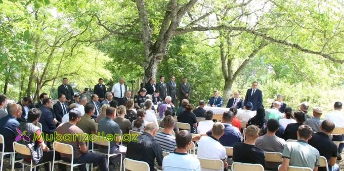 Məhərrəm Quliyev vətəndaşların müraciətlərini dinləyib