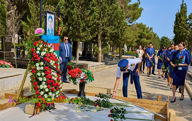 AZAL rəhbərliyi və kollektivi Hökumə Əliyevanın məzarını ziyarət etdi