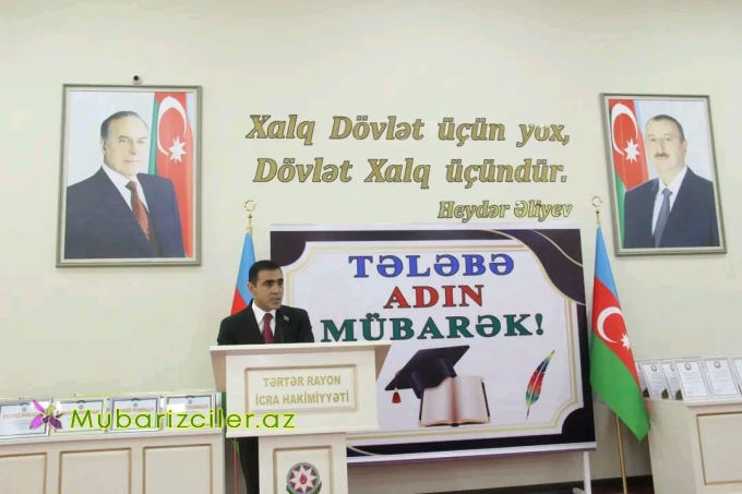 Millət vəkili Tərtərdə tələbələri təbrik etdi