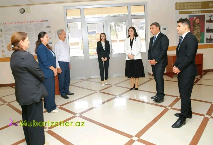 Elçin Kərimov və idarə müdirinin müavini Elmin Məmmədtağıyev Gəncə şəhərində yerləşən bir neçə ümumtəhsil müəssisəsini ziyarət edib