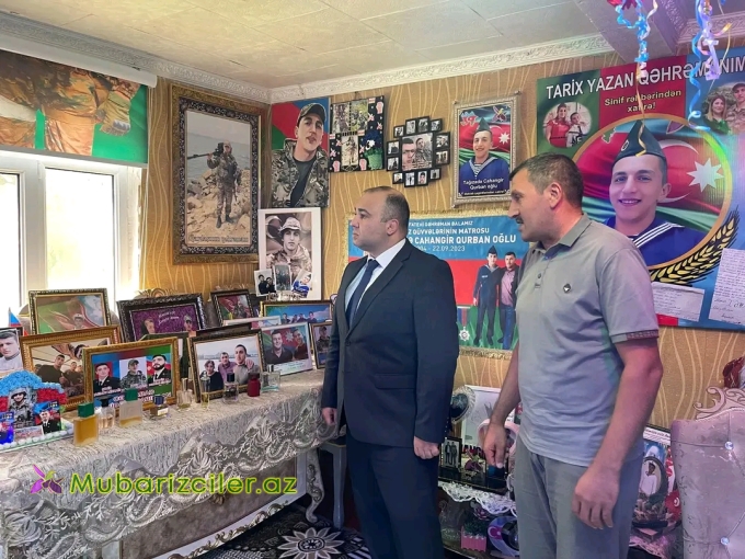Azər Qocayev şəhid Cahangir Tağızadənin ailəsini ziyarət edib
