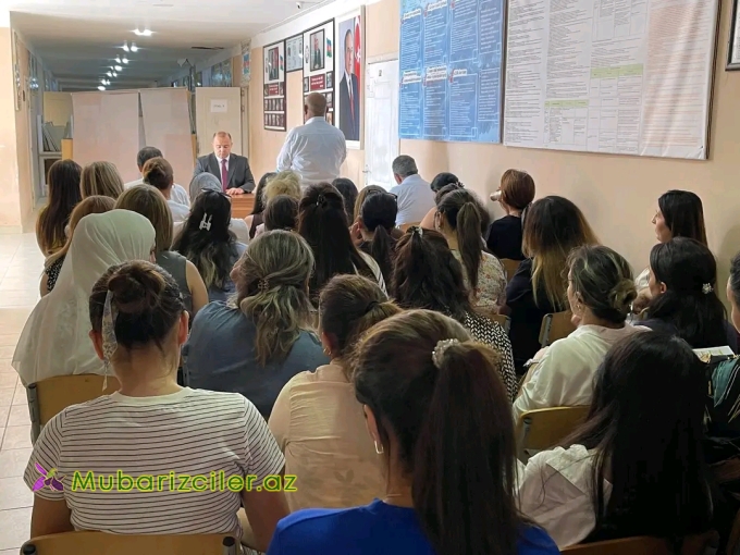 Azər Qocayev vətəndaşlarla görüşüb