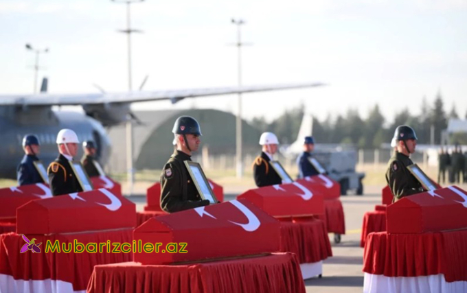 Qəzada həlak olan hərbçilərlə vida mərasimi keçirilir