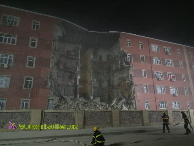 Goranboyda yararsız hala düşən binanın bloku çökdü