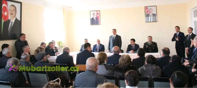 Məhərrəm Quliyev Alpout kən sakinlərinin müraciətlərini dinləyib