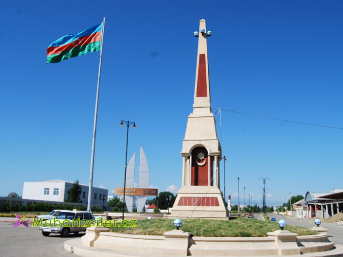 Goranboyda qazi anasını bıçaqlayıb