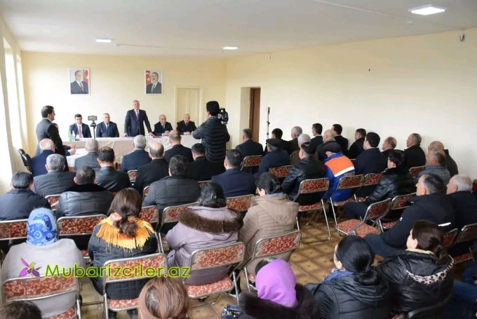 Müstəqim Məmmədov növbəti səyyar-qəbul görüşü Qaraağacı kəndində keçirib