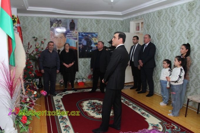 Anar Məmmədov Tərtərdə şəhid ailəsini ziyarət edib