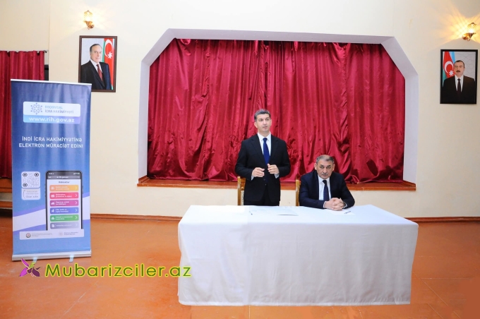 Vüqar Novruzov Qızılca kənd sakinləri ilə səyyar görüş keçirib