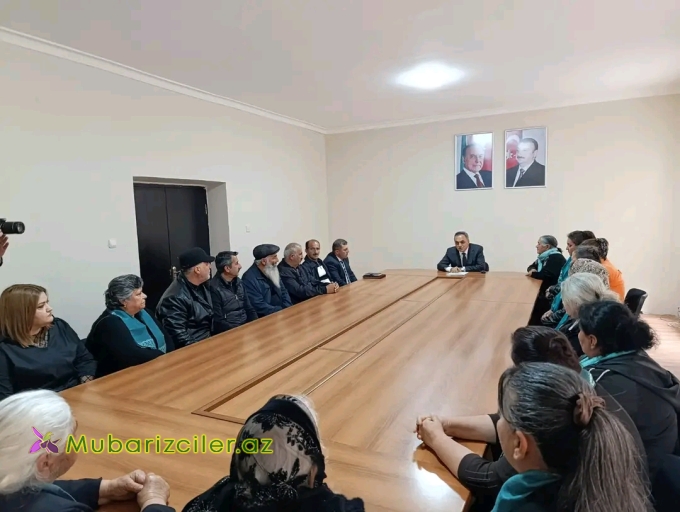 Goranboyun İcra başçısı bir qrup şəhid ailələri ilə görüşdü