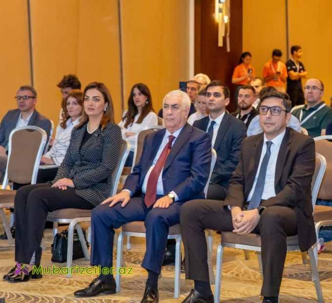 Bakıda Avropa Atletikasına üzv federasiyaların rəhbər şəxslərinin konfransı işinə başlayıb