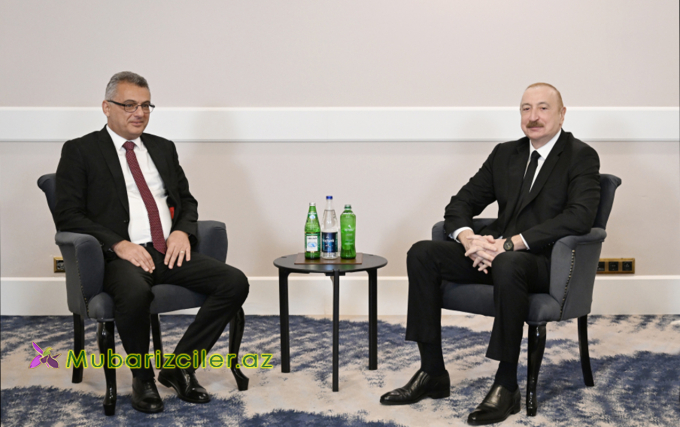 Prezident həmkarı ilə görüşdü