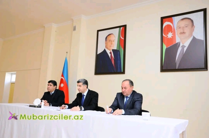 Vüqar Novruzov Üçtəpə kəndində vətəndaşlarla səyyar qəbul keçirdib