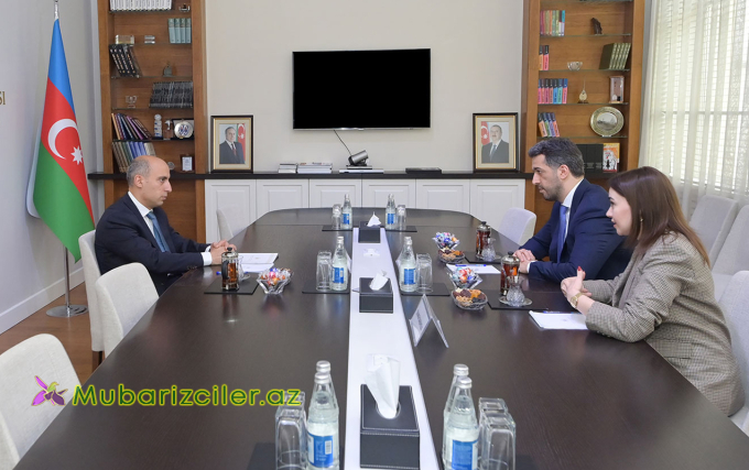 Nazir “Yüksəliş”in qalibləri ilə görüşdü