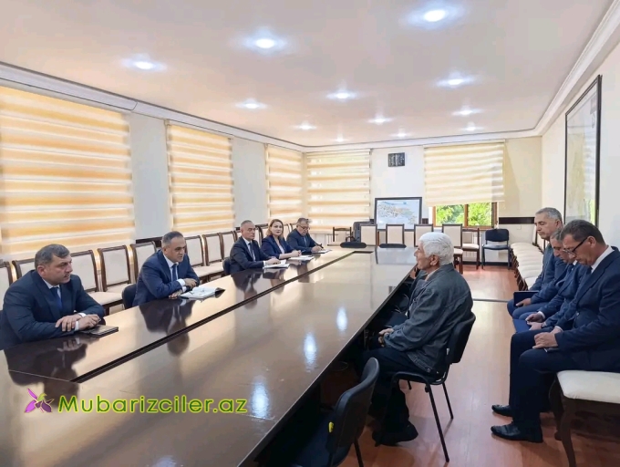 Goranboyun İcra başçısı vətəndaşları qəbul edib