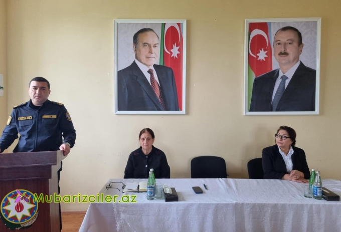 Tərtərin Polis rəisi məktəblilərlə görüşüb
