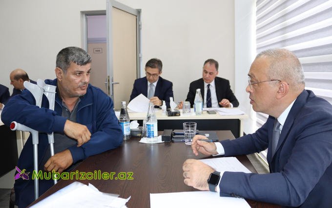Zaur Mikayılov Naftalanda vətəndaşlarla görüşdü