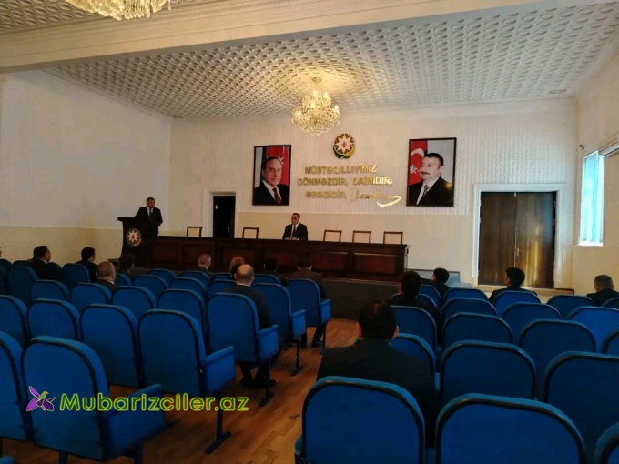Məhərrəm Quliyevin rəhbərliyi ilə Goranboy RİH-də aparat iclası keçirilib