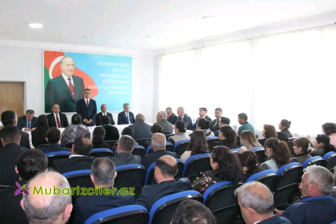 Məhərrəm Quliyev Qarqucaq kənd sakinlərinin müraciətlərini dinlədi