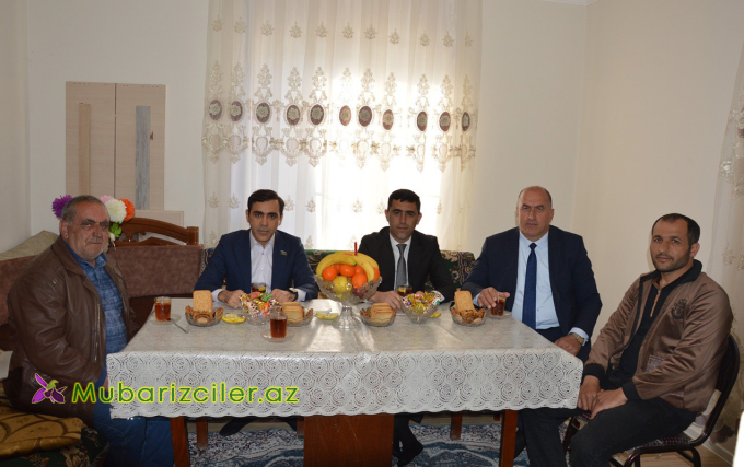 Millət vəkili Ağdərədə sakinləri ziyarət etdi