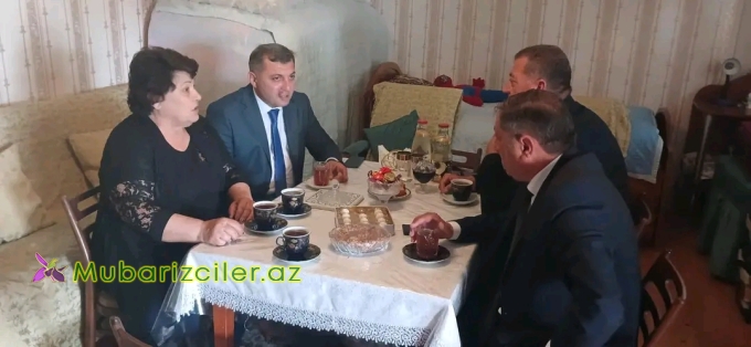 Goranboyda şəhid ailələrinə və aztəminatlı şəxslərə bayram sovqatı verilib