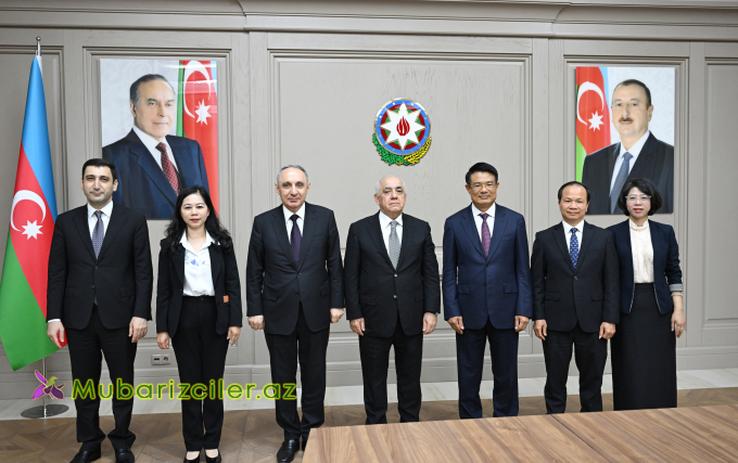 Baş nazir Vyetnamın Baş prokuroru ilə görüşdü