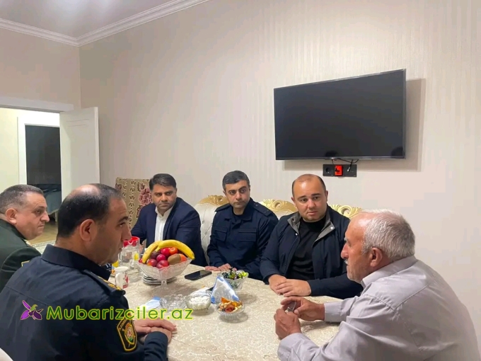 Azər Qocayev Vətən Müharibəsi Qəhrəmanı,şəhid Anar Əliyevin ailəsini Kəlbəcər rayonunda ziyarət edib