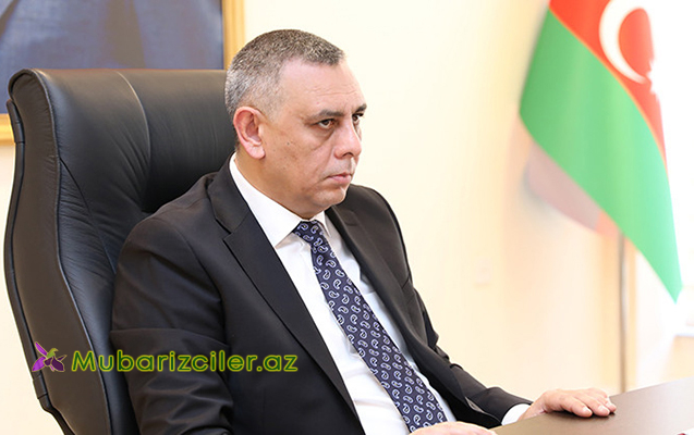 Xidmət rəisi “neqodnı” olan vətəndaşlara