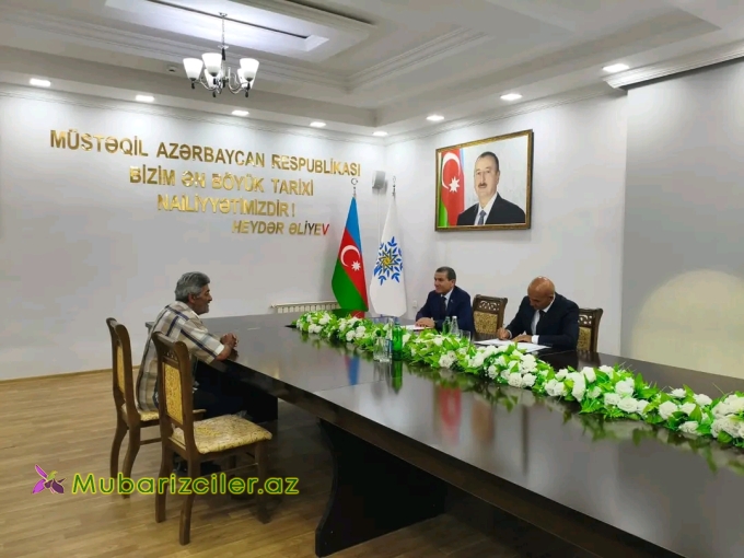 Bədəl Bədəlov Goranboyda seçicilərini qəbul edib