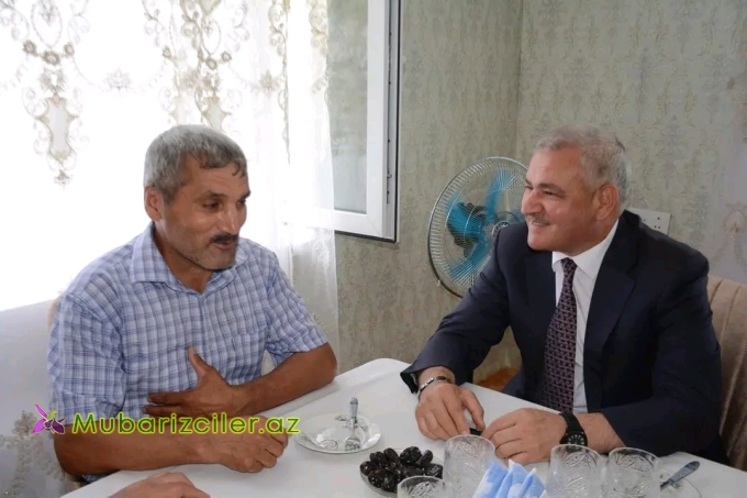 Müstəqim Məmmədov Birinci Qarabağ müharibəsi əlili Tofiq Quluyevi ziyarət edib