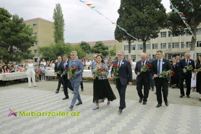 𝐌𝐢𝐥𝐥𝐢 𝐐ə𝐡𝐫ə𝐦𝐚𝐧 İ𝐬𝐠ə𝐧𝐝ə𝐫 𝐀𝐳𝐧𝐚𝐮𝐫𝐨𝐯𝐮𝐧 𝟕𝟎 𝐢𝐥𝐥𝐢𝐲𝐢 𝐪𝐞𝐲𝐝 𝐨𝐥𝐮𝐧𝐮𝐛