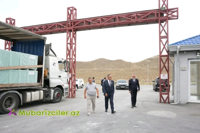 Goranboyun İcra başçısı “Konstralab İndustries” QSC-yə məxsus zavodun fəaliyyətinə baxış keçirdib
