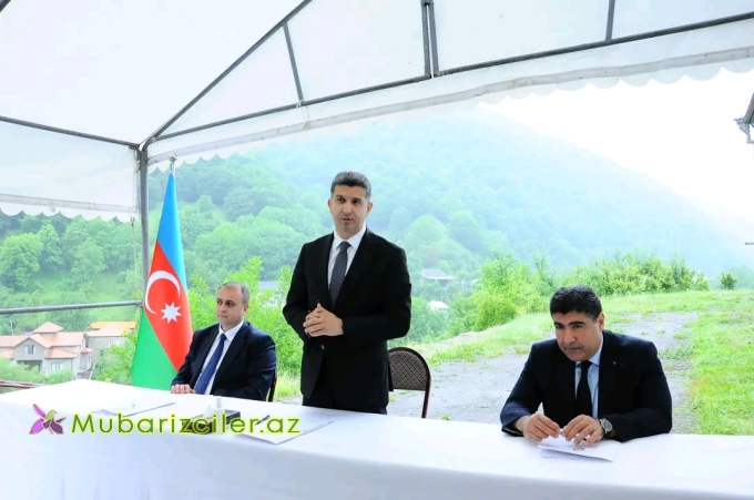 Vüqar Novruzov Toğanalı kənd sakinləri ilə görüşüb