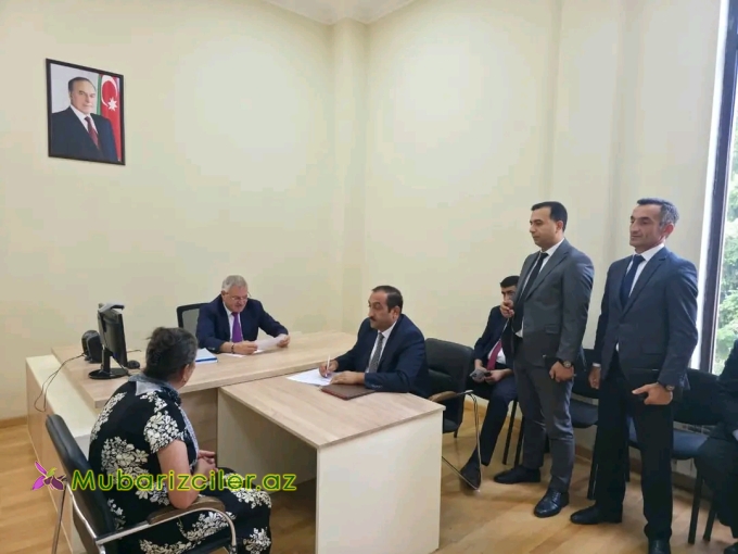 Müstəqim Məmmədov vətəndaşları qəbul edib