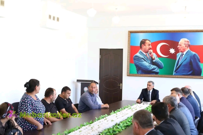 Eyvaz Hüseynov növbəti vətəndaş qəbulu keçirib