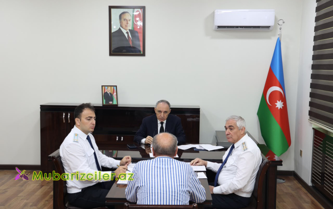 Baş prokuror Şamaxıda vətəndaşları qəbul etdi