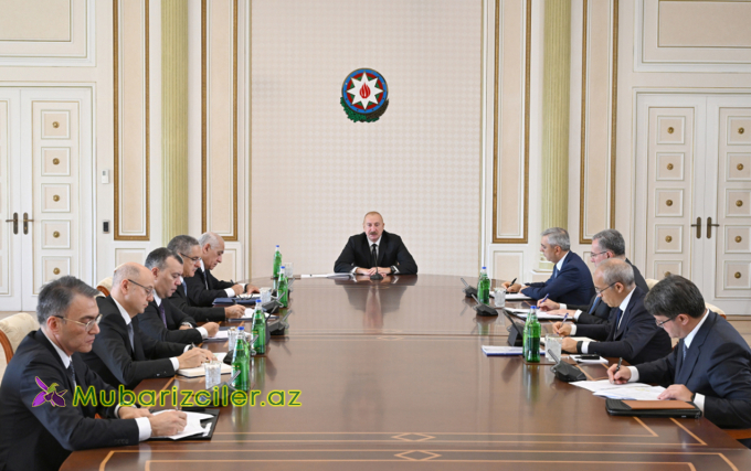 Prezident müşavirə keçirdi