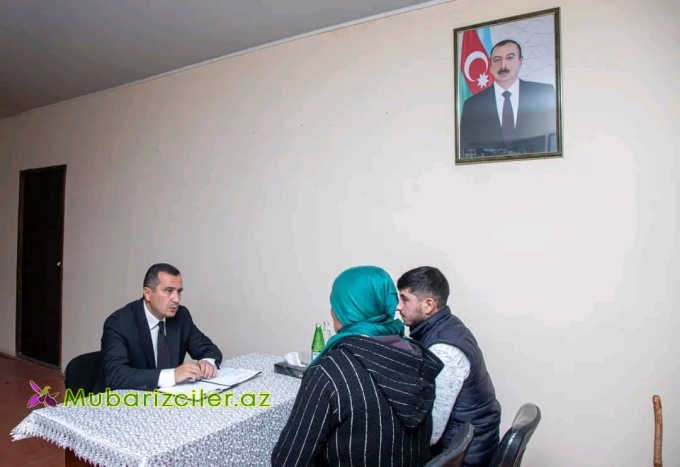Rəşad Tağıyev Hacıalılar kənd sakinlərinin müraciətlərini dinləyib