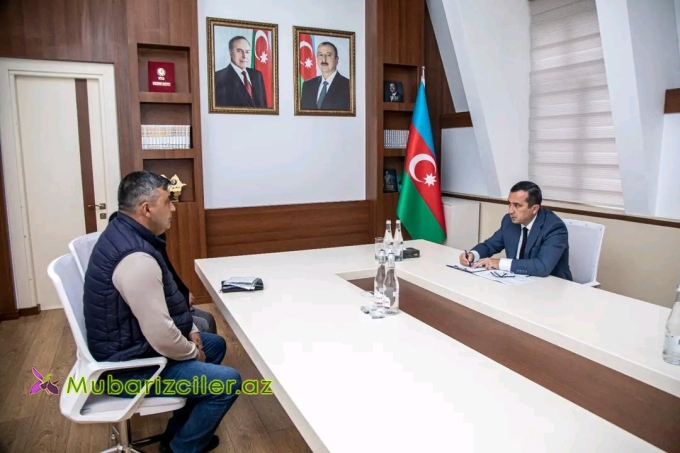Şəmkirin İcra başçısı vətəndaşları qəbul edib